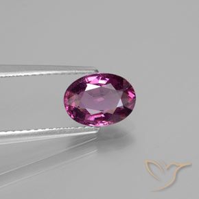 Grenat Rhodolite Violet foncé naturelle ovale, 1.50 ct, VS