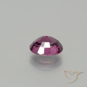 Grenat Rhodolite Violet foncé naturelle ovale, 1.48 ct, VS