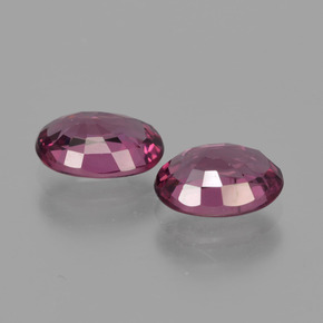 Achetez naturel 2.09ct Rouge framboises Grenat Rhodolite gems, Coupe ovale, En provenance Mozambique chez GemSelect. En stock, livraison internationale!