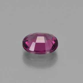 Grenat Rhodolite Pourpre foncé naturelle Coupe ovale, 1.22 ct, VS