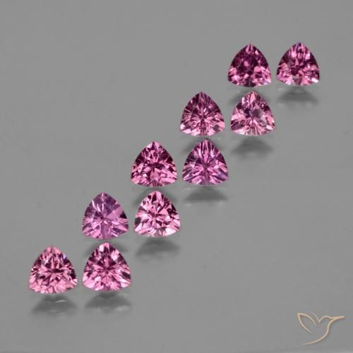 Shop natural 5.40ct Violet rougeâtre Grenat Rhodolite gems, Trillion, from Tanzanie at GemSelect. In stock, global shipping!