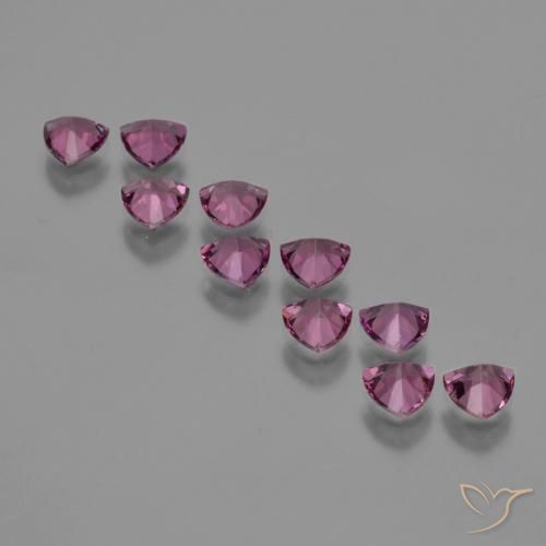 Shop natural 5.40ct Violet rougeâtre Grenat Rhodolite gems, Trillion, from Tanzanie at GemSelect. In stock, global shipping!