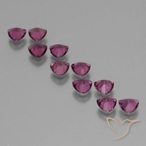 Shop natural 5.55ct Rose magenta profond Grenat Rhodolite gems, Trillion, from Mozambique at GemSelect. In stock, global shipping!