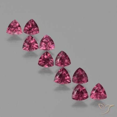Shop natural 4.67ct Violet rougeâtre Grenat Rhodolite gems, Trillion, from Mozambique at GemSelect. In stock, global shipping!