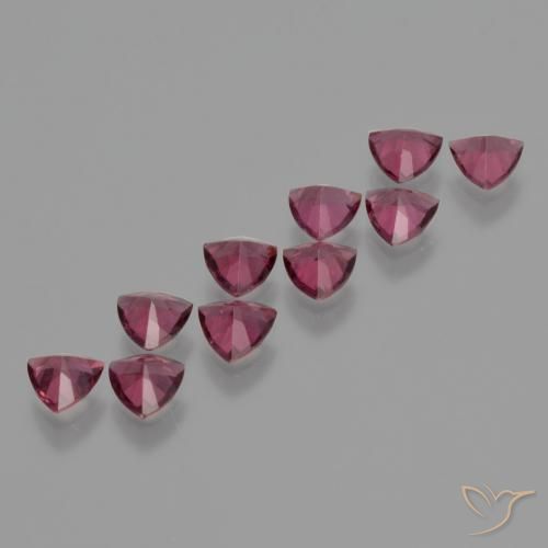 Shop natural 4.67ct Violet rougeâtre Grenat Rhodolite gems, Trillion, from Mozambique at GemSelect. In stock, global shipping!