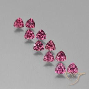 Shop natural 4.62ct Pourpre moyen Grenat Rhodolite gems, Trillion, from Mozambique at GemSelect. In stock, global shipping!
