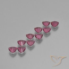 Shop natural 4.62ct Pourpre moyen Grenat Rhodolite gems, Trillion, from Mozambique at GemSelect. In stock, global shipping!