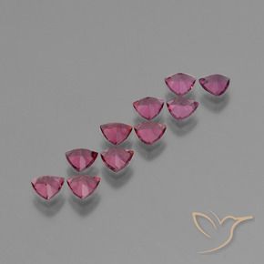 Shop natural 4.89ct Rose-magenta Grenat Rhodolite gems, Trillion, from Mozambique at GemSelect. In stock, global shipping!