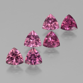 Achetez naturel 3.22ct Rose Grenat Rhodolite gems, Trillion, En provenance Mozambique chez GemSelect. En stock, livraison internationale!