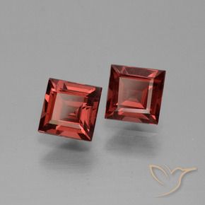 Shop natural 1.54ct Rouge écarlate profond Grenat Rhodolite gems, Carré, from Mozambique at GemSelect. In stock, global shipping!