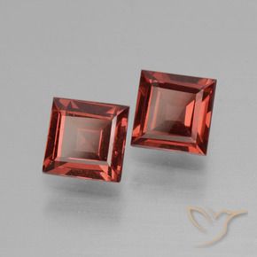 Shop natural 1.36ct Rouge foncé Grenat Rhodolite gems, Carré, from Mozambique at GemSelect. In stock, global shipping!