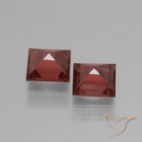 Shop natural 1.36ct Rouge foncé Grenat Rhodolite gems, Carré, from Mozambique at GemSelect. In stock, global shipping!