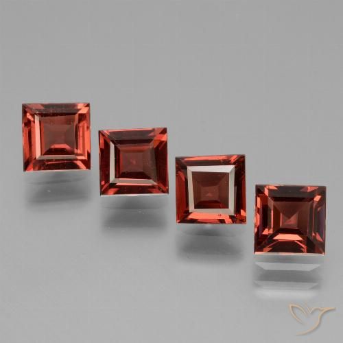 Shop natural 3.01ct Rouge foncé Grenat rhodolite gems, Carré, from Mozambique at GemSelect. In stock, global shipping!