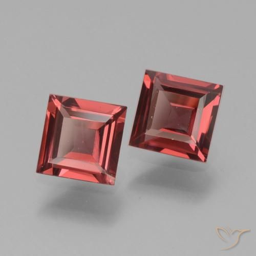 Shop natural 1.36ct Rouge moyen Grenat Rhodolite gems, Carré, from Mozambique at GemSelect. In stock, global shipping!