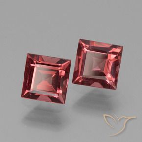 Shop natural 1.62ct Rouge foncé Grenat Rhodolite gems, Carré, from Mozambique at GemSelect. In stock, global shipping!