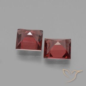 Shop natural 1.52ct Rouge foncé Grenat Rhodolite gems, Carré, from Mozambique at GemSelect. In stock, global shipping!