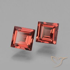 Shop natural 1.40ct Baies rouge profond Grenat Rhodolite gems, Carré, from Mozambique at GemSelect. In stock, global shipping!