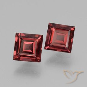Shop natural 1.56ct Rouge foncé Grenat rhodolite gems, Carré, from Mozambique at GemSelect. In stock, global shipping!