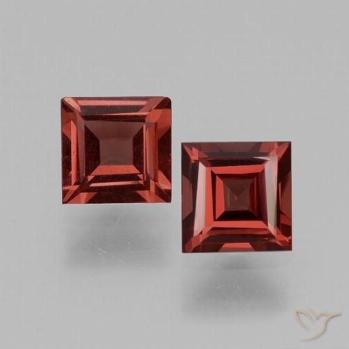 Shop natural 1.43ct Rouge foncé Grenat rhodolite gems, Carré, from Mozambique at GemSelect. In stock, global shipping!