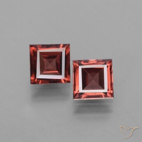 Shop natural 1.40ct Rouge moyen Grenat rhodolite gems, Carré, from Mozambique at GemSelect. In stock, global shipping!