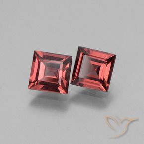 Shop natural 1.39ct Rouge moyen Grenat Rhodolite gems, Carré, from Mozambique at GemSelect. In stock, global shipping!