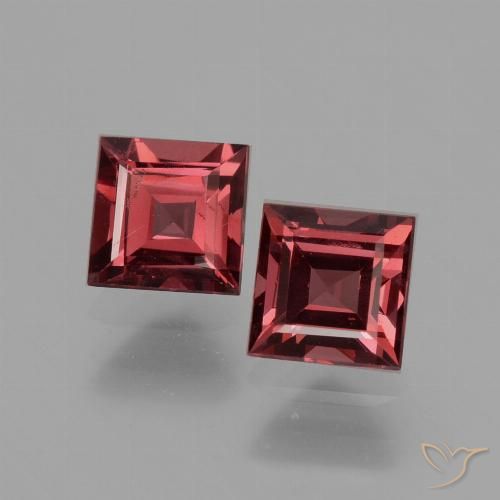 Shop natural 1.53ct Rouge foncé Grenat rhodolite gems, Carré, from Mozambique at GemSelect. In stock, global shipping!