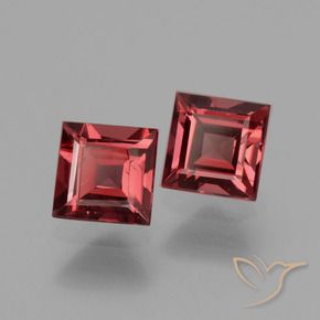 Shop natural 1.53ct Rouge foncé Grenat rhodolite gems, Carré, from Mozambique at GemSelect. In stock, global shipping!