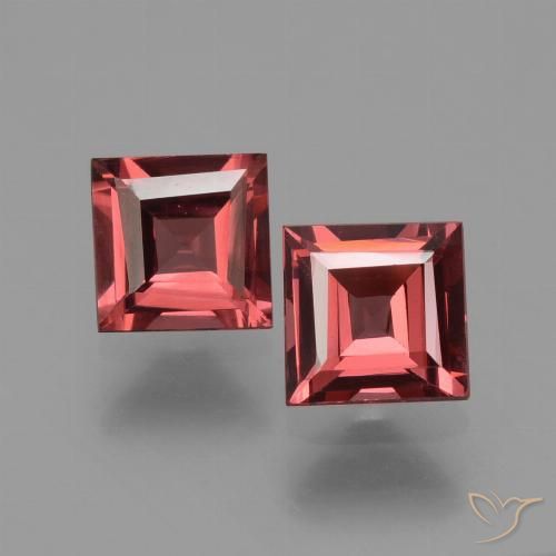 Shop natural 1.57ct Rouge cramoisi Grenat rhodolite gems, Carré, from Mozambique at GemSelect. In stock, global shipping!