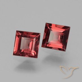 Shop natural 1.43ct Rouge foncé Grenat rhodolite gems, Carré, from Mozambique at GemSelect. In stock, global shipping!