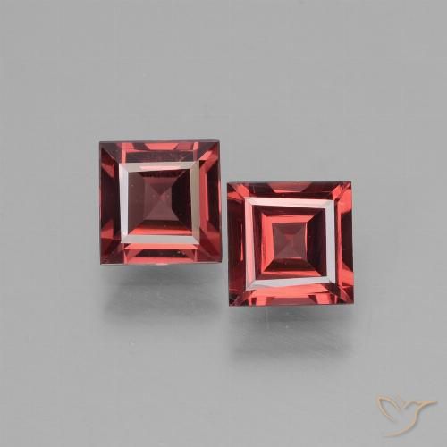 Shop natural 1.39ct Rouge foncé Grenat rhodolite gems, Carré, from Mozambique at GemSelect. In stock, global shipping!