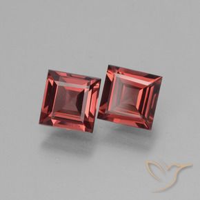 Shop natural 1.39ct Rouge foncé Grenat rhodolite gems, Carré, from Mozambique at GemSelect. In stock, global shipping!