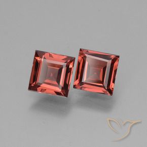 Shop natural 1.43ct Rouge écarlate profond Grenat rhodolite gems, Carré, from Mozambique at GemSelect. In stock, global shipping!