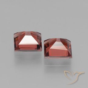 Shop natural 1.53ct Rouge foncé Grenat rhodolite gems, Carré, from Mozambique at GemSelect. In stock, global shipping!