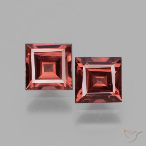 Shop natural 1.62ct Rouge moyen Grenat rhodolite gems, Carré, from Mozambique at GemSelect. In stock, global shipping!