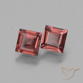 Shop natural 1.58ct Rouge léger Grenat Rhodolite gems, Carré, from Mozambique at GemSelect. In stock, global shipping!