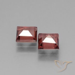 Shop natural 1.58ct Rouge léger Grenat Rhodolite gems, Carré, from Mozambique at GemSelect. In stock, global shipping!