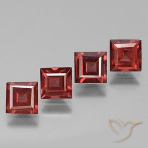 Shop natural 2.93ct Rouge foncé Grenat rhodolite gems, Carré, from Mozambique at GemSelect. In stock, global shipping!