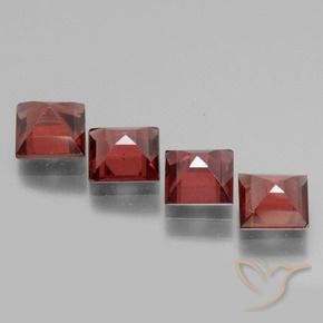 Shop natural 2.93ct Rouge foncé Grenat rhodolite gems, Carré, from Mozambique at GemSelect. In stock, global shipping!