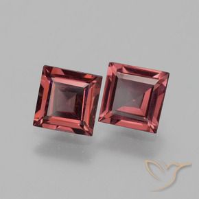 Shop natural 1.40ct Rouge foncé Grenat Rhodolite gems, Carré, from Mozambique at GemSelect. In stock, global shipping!