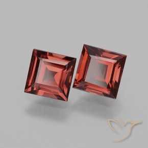 Shop natural 1.52ct Rouge écarlate profond Grenat Rhodolite gems, Carré, from Mozambique at GemSelect. In stock, global shipping!