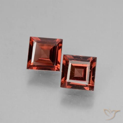 Shop natural 1.49ct Rouge écarlate Grenat rhodolite gems, Carré, from Mozambique at GemSelect. In stock, global shipping!