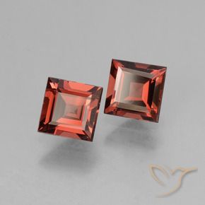 Shop natural 1.55ct Rouge moyen Grenat rhodolite gems, Carré, from Mozambique at GemSelect. In stock, global shipping!