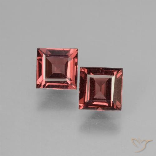 Shop natural 1.49ct Ton rouge écarlate Grenat rhodolite gems, Carré, from Mozambique at GemSelect. In stock, global shipping!