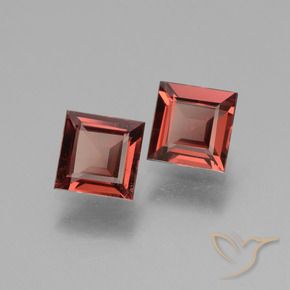 Shop natural 1.45ct Rouge foncé Grenat Rhodolite gems, Carré, from Mozambique at GemSelect. In stock, global shipping!