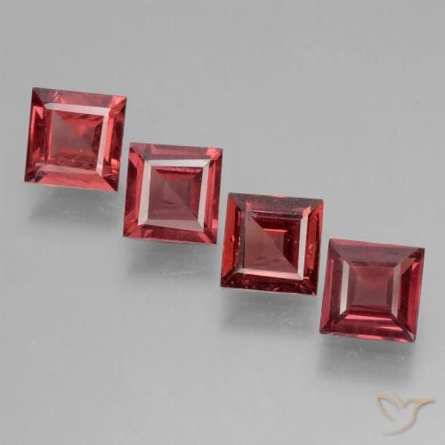 Shop natural 2.60ct Rouge foncé Grenat rhodolite gems, Carré, from Mozambique at GemSelect. In stock, global shipping!