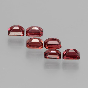Achetez naturel 2.42ct Rose Grenat Rhodolite gems, Taille émeraude, En provenance Mozambique chez GemSelect. En stock, livraison internationale!
