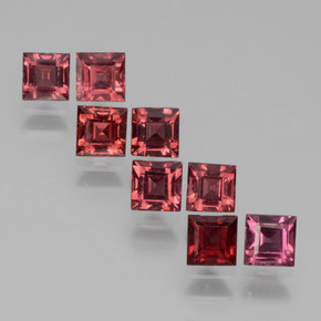 Achetez naturel 2.41ct Rose Grenat Rhodolite gems, Carré, En provenance Mozambique chez GemSelect. En stock, livraison internationale!