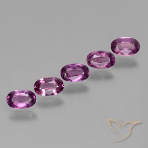 Shop natural 1.92ct Pourpre moyen Grenat Rhodolite gems, ovale, from Mozambique at GemSelect. In stock, global shipping!