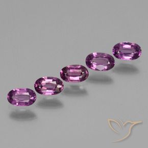 Shop natural 1.85ct Violet foncé Grenat Rhodolite gems, ovale, from Mozambique at GemSelect. In stock, global shipping!
