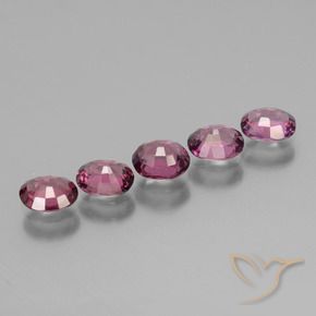 Shop natural 2.19ct Rose magenta profond Grenat Rhodolite gems, ovale, from Tanzanie at GemSelect. In stock, global shipping!